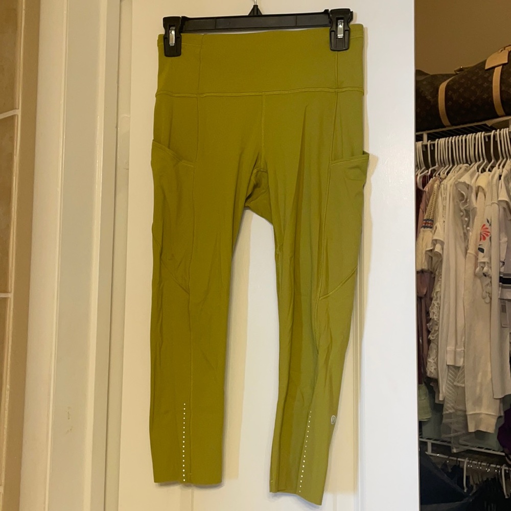 Fast and Free Lululemon Crop Leggings